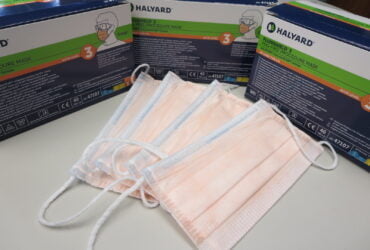 47107 HALYARD FOG FREE PROCEDURE MASK WITH EAR LOOPS ORANGE