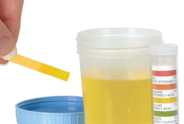 Universal pH Strip with Four Colored Squares