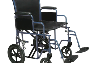 Drive Medical Bariatric Heavy Duty Transport Wheelchair with Swing Away Footrest