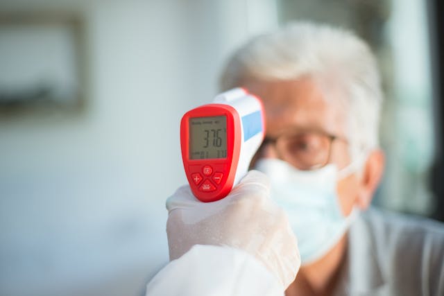 Large LCD display of infrared thermometers enables easy reading of the temperature values