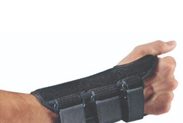 DJ Ortho ProCare ComfortFORM Wrist Brace 79-87281