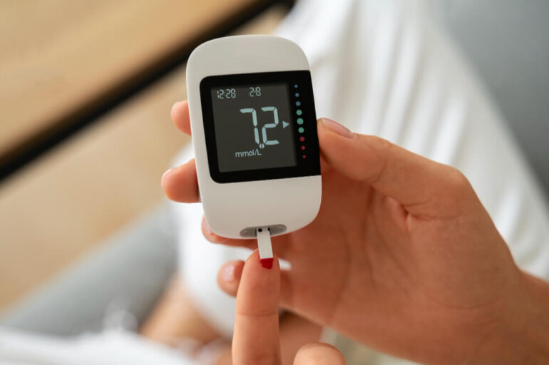 Glucose meters have backlit screens for easy visualization of BGL results