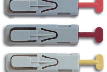 Unistik 2 Yellow 2.4mm Depth Safety Lancets – Comfortable and gentle, 200 Count per Box (20 Boxes per Case)