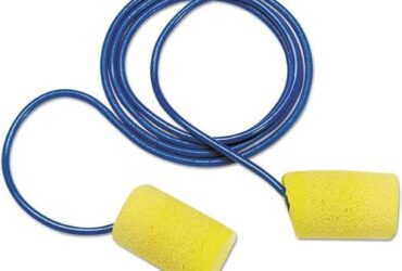 3M E·A·R Classic Corded Earplugs – Reliable and Comfortable Hearing Protection, PVC Foam, Yellow, 200 Pairs