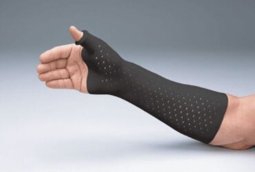 ZIPPER - DORSUM TO FOREARM