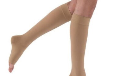 BSN 114626 JOBST RELIEF Relief Knee 20-30 Open Toe Beige MD Pair of 1