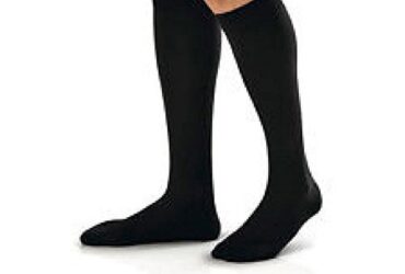 JOBST OPAQUE KNEE 20-30 CLOSED TOE PETITE CLASSIC BLACK SM