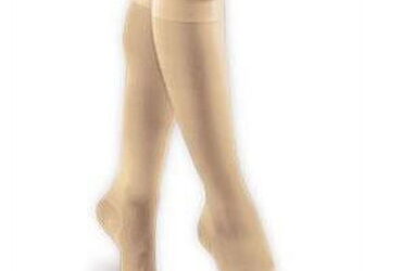 GRADUATED THERAPY 20-30 KNEE CLOSED TOE BEIGE MD