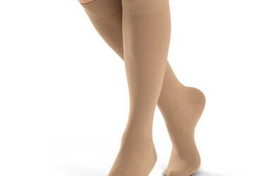 JOBST OPAQUE KNEE 20-30 CLOSED TOE HONEY MD