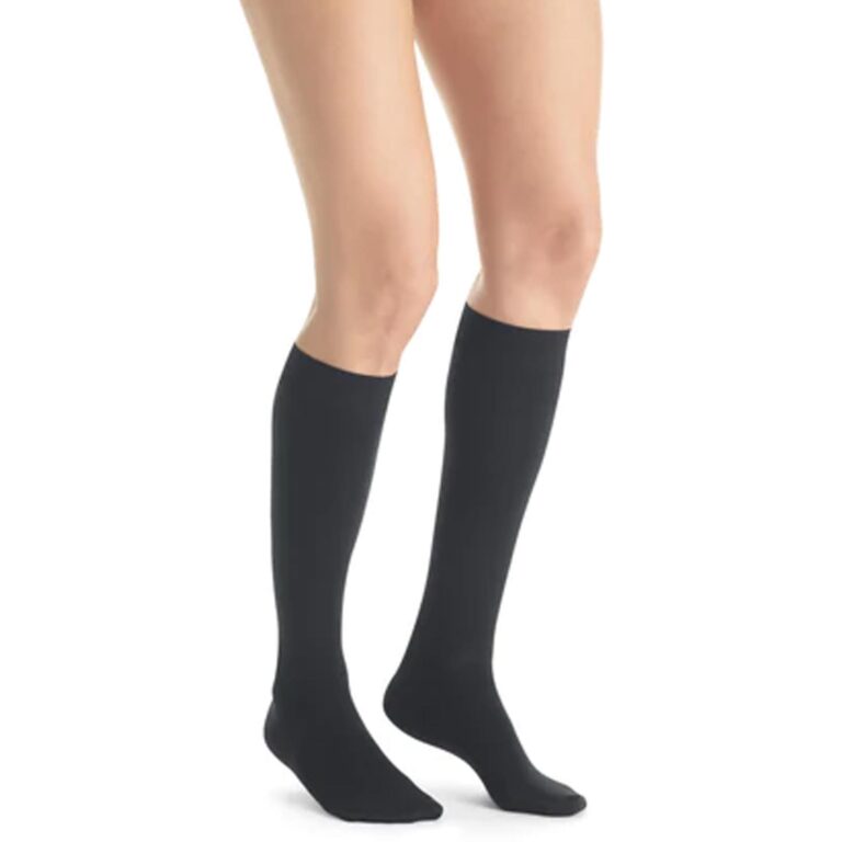JOBST ULTRASHEER KNEE 20-30 CLOSED TOE PETITE CLASSIC BLACK MD
