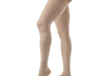 JOBST OPAQUE THIGH 20-30 CLOSED TOE DOT NATURAL MD