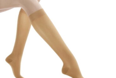 JOBST ULTRASHEER KNEE 15-20 CLOSED TOE SILKY BEIGE SM CASE