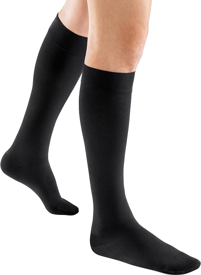 JOBST OPAQUE KNEE 30-40 CLOSED TOE PETITE CLASSIC BLACK MD