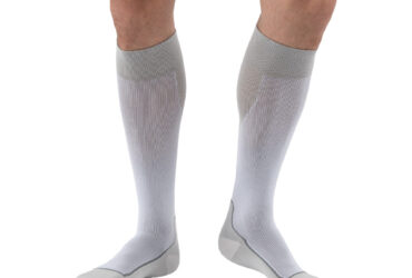 JOBST SPORT SOCK KNEE CLOSED TOE 20-30 WHITE/GREY MD