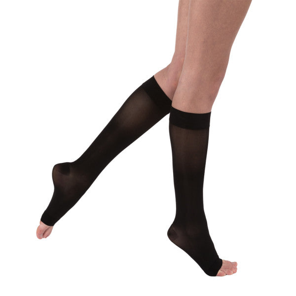 vrdjga9adehk1gcyzaec_419cea19-8642-4fea-b9a6-e215b82eac08.jpg JOBST OPAQUE KNEE 15-20 OPEN TOE CLASSIC BLACK MD